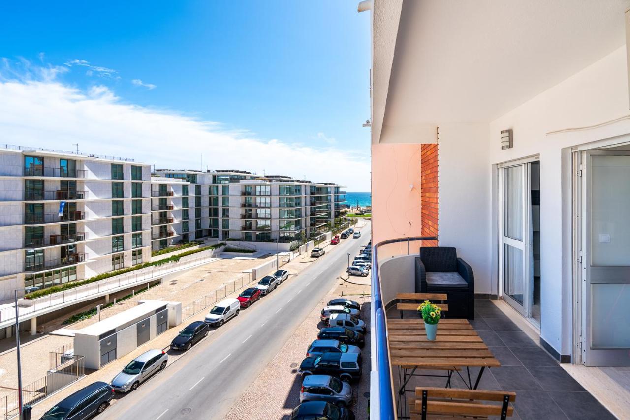 Beachfront Apartment In Armacao Armação de Pêra Eksteriør billede